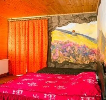 Котедж Лісова Пісня ירמכה